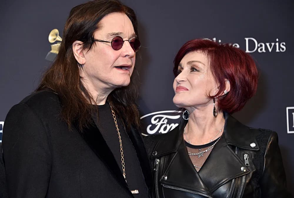 BEVERLY HILLS, CALIFORNIA - JANUARY 25: (L-R) Ozzy Osbourne and Sharon Osbourne attend the Pre-GRAMMY Gala and GRAMMY Salute to Industry Icons Honoring Sean "Diddy" Combs on January 25, 2020 in Beverly Hills, California.