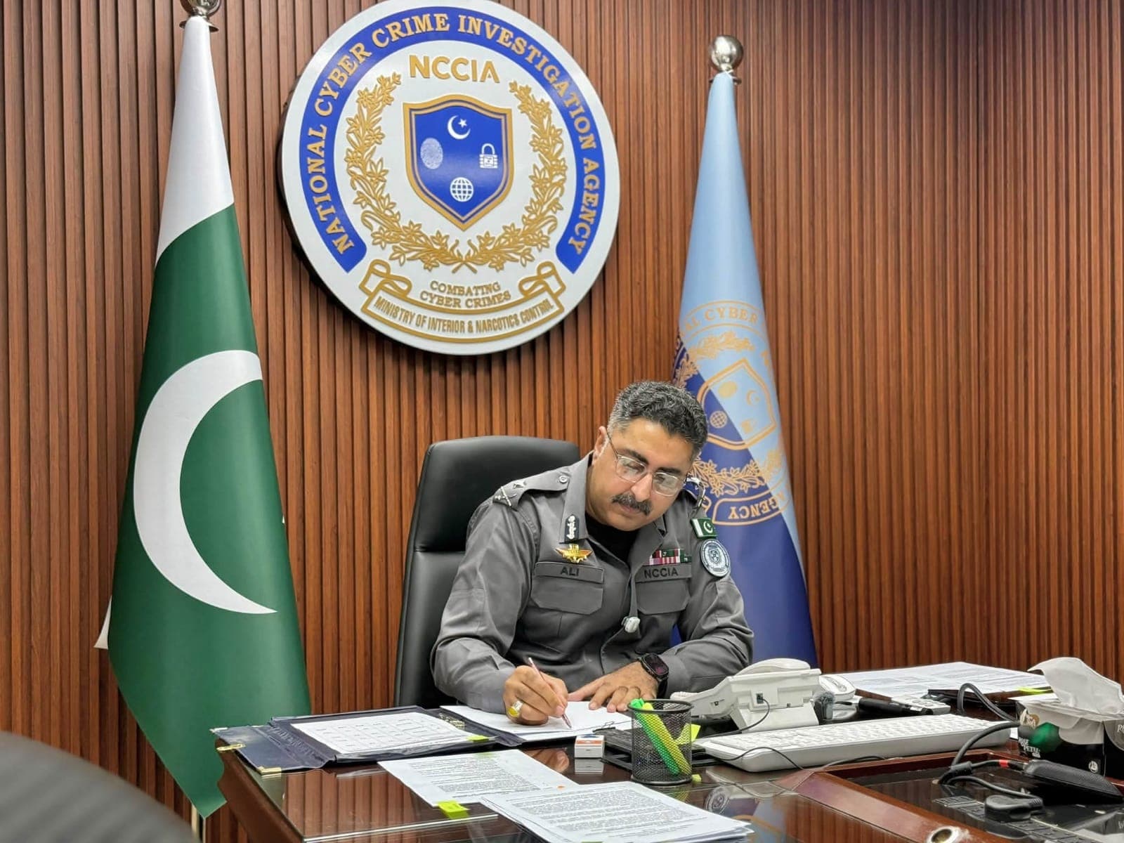 Syed Ali Nasir Rizvi orders swift action on cybercrime complaints