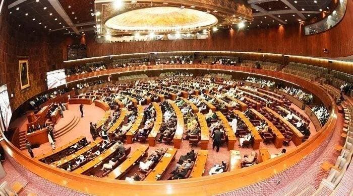 Senate begins session to review government bills and legislative business