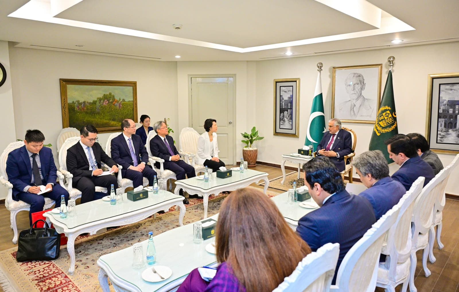 Pakistan, China reaffirm commitment to further strengthening bilateral partnership