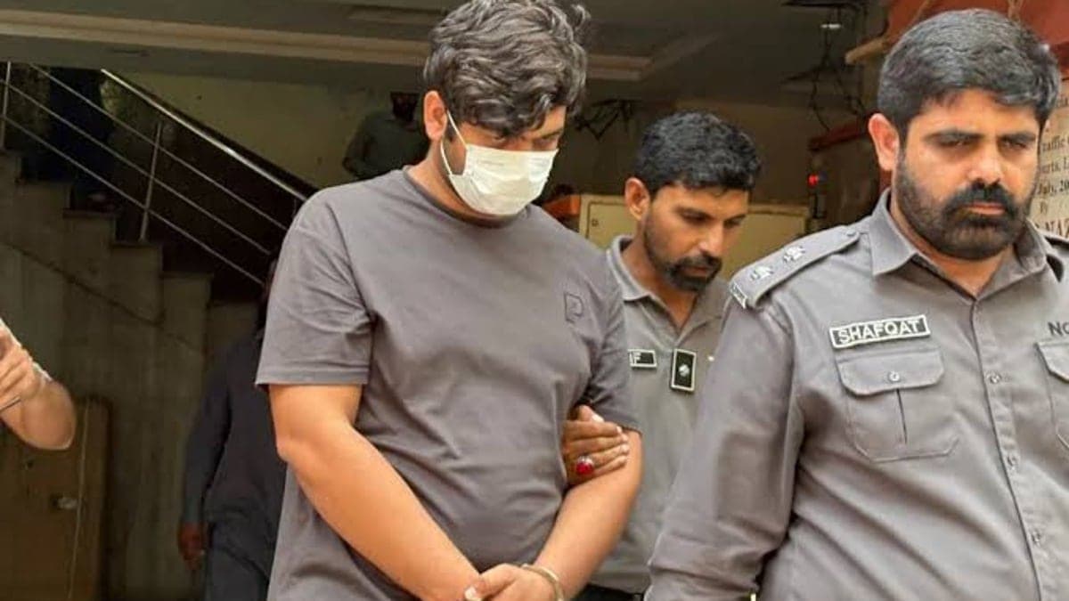 Magistrate extends remand for suspect in Rs35 billion fraud case