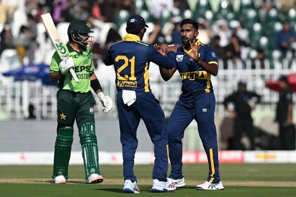 Mohammad Yousuf identifies technical flaw in Babar Azam's batting technique