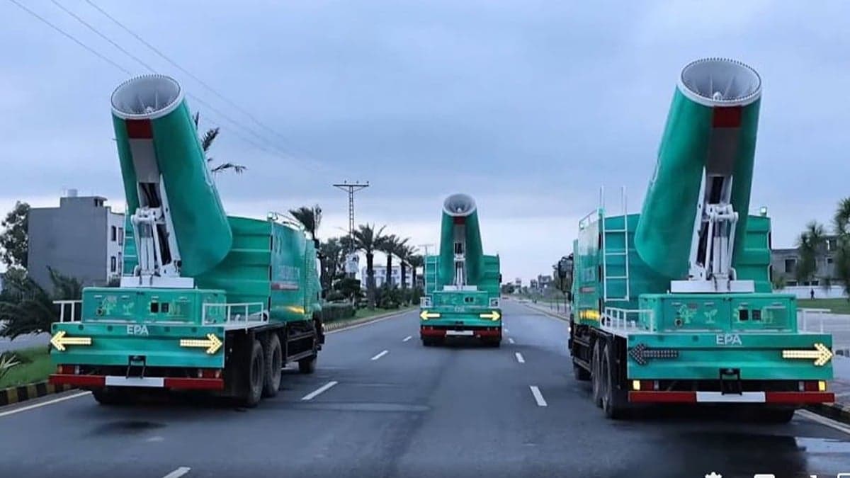 Punjab Environment Department deploys anti-smog guns across Lahore to combat pollution